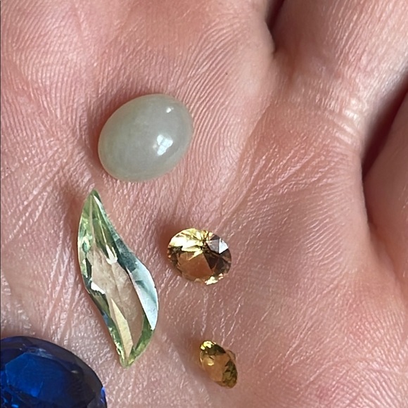 Elegant Multicolor Gemstone Set - Picture 4 of 9